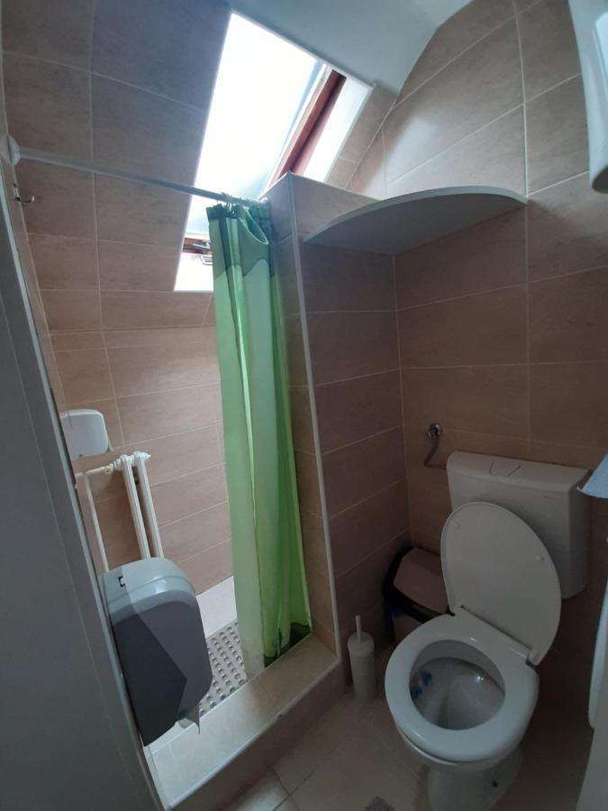Apartmani Sara Novi Sad Exterior foto